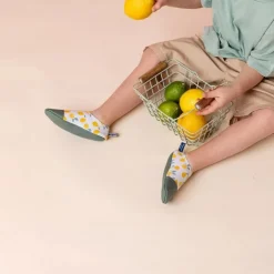 Chaussons souples enfant - Les Pas Petits - Les Petits Citrons Jaunes