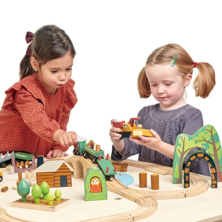 Circuit de train en bois - Pins sauvages - Tender Leaf
