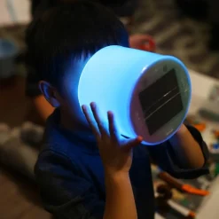 Lampe solaire Luci Color, la lampe ludique MPOWERD
