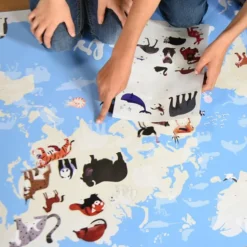 Poster Discovery Poppik et 67 stickers - Animaux du monde