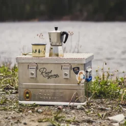 Tasse en émail Wild and Free - Roadtyping
