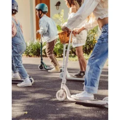 Trottinette Banwood 2 roues - à partir de 5 ans - Vert