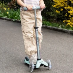 Trottinette Mini Micro Deluxe Rock & Go LED - Micro - Vert Sauge